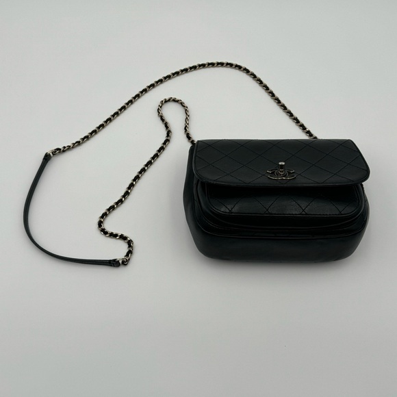 (SOLD) Chanel 19B Veau Grain Black Flap Bag W Gold (Full Set W Receipt & Tags) - Picture 12 of 16